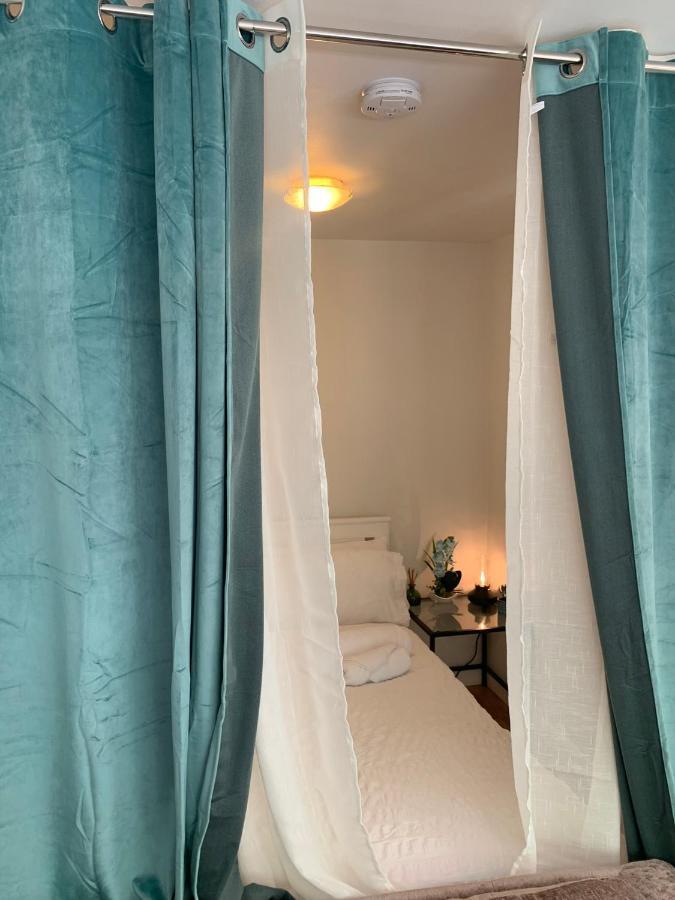 Garden Beautiful Cozy Flat , recent decorated. Apartment Londra Exterior foto