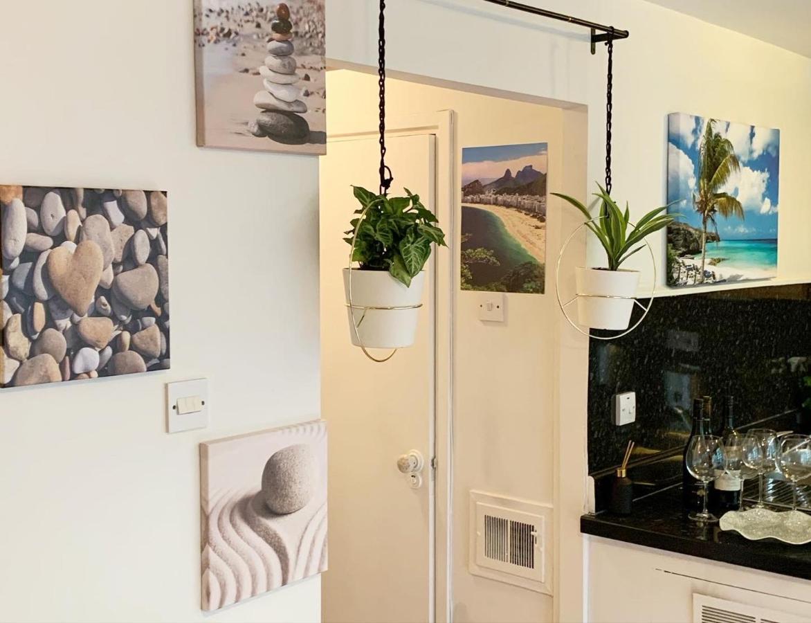 Garden Beautiful Cozy Flat , recent decorated. Apartment Londra Exterior foto