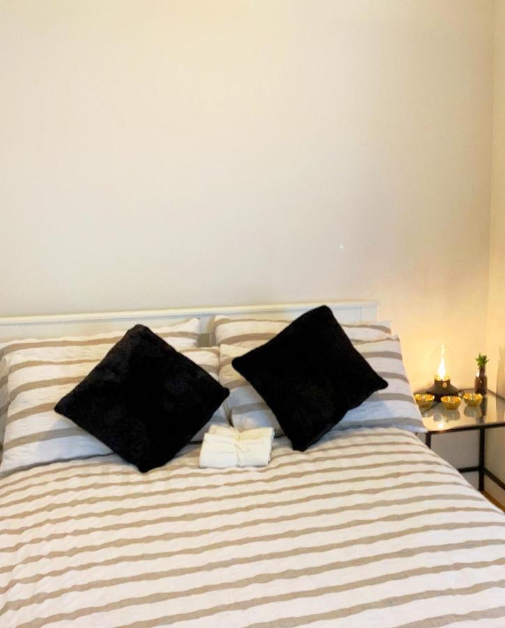 Garden Beautiful Cozy Flat , recent decorated. Apartment Londra Exterior foto